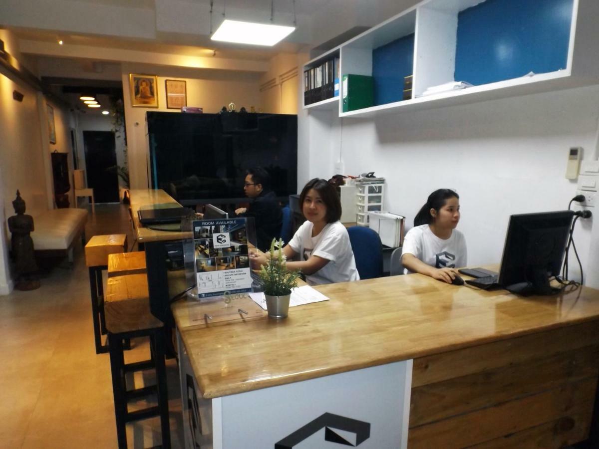 Every Surawong Bangkok Ngoại thất bức ảnh