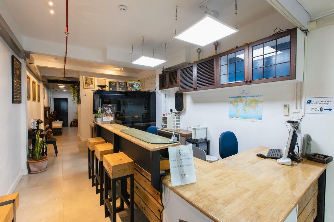 Every Surawong Bangkok Ngoại thất bức ảnh