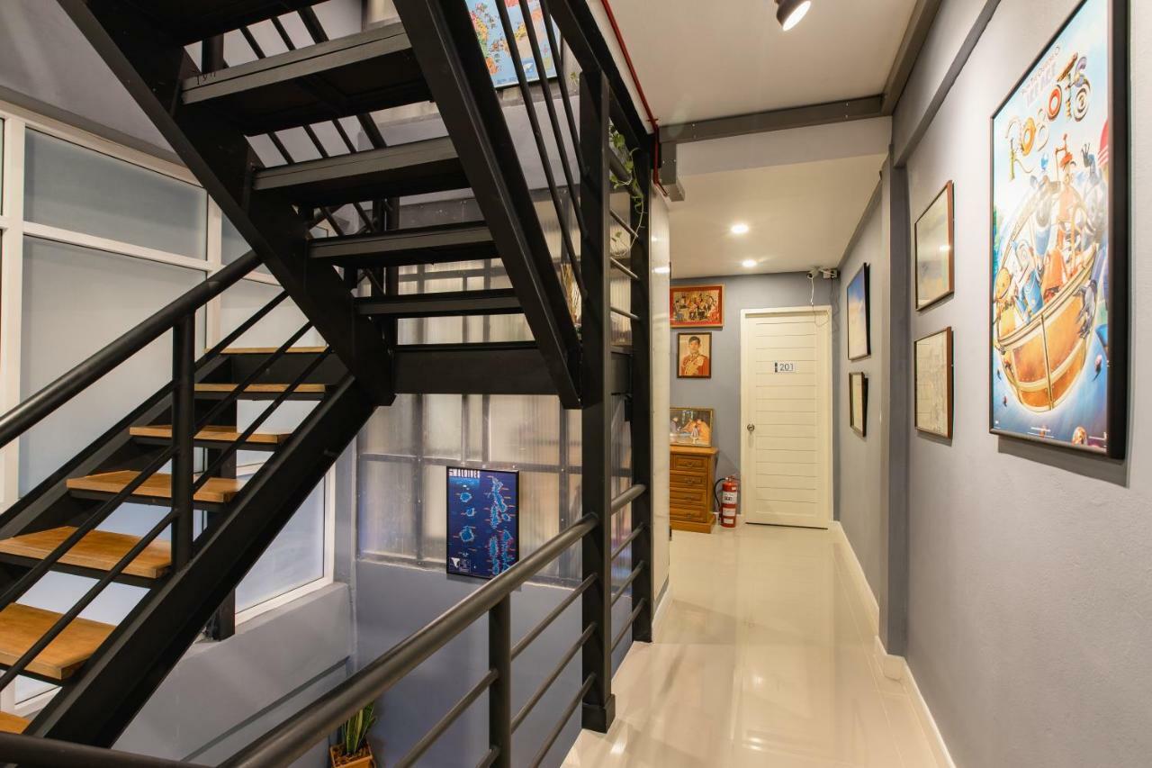 Every Surawong Bangkok Ngoại thất bức ảnh