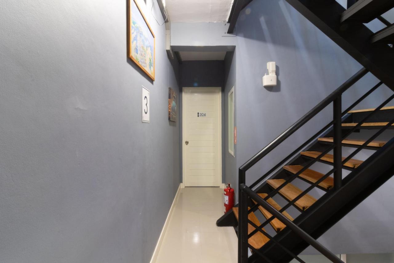 Every Surawong Bangkok Ngoại thất bức ảnh